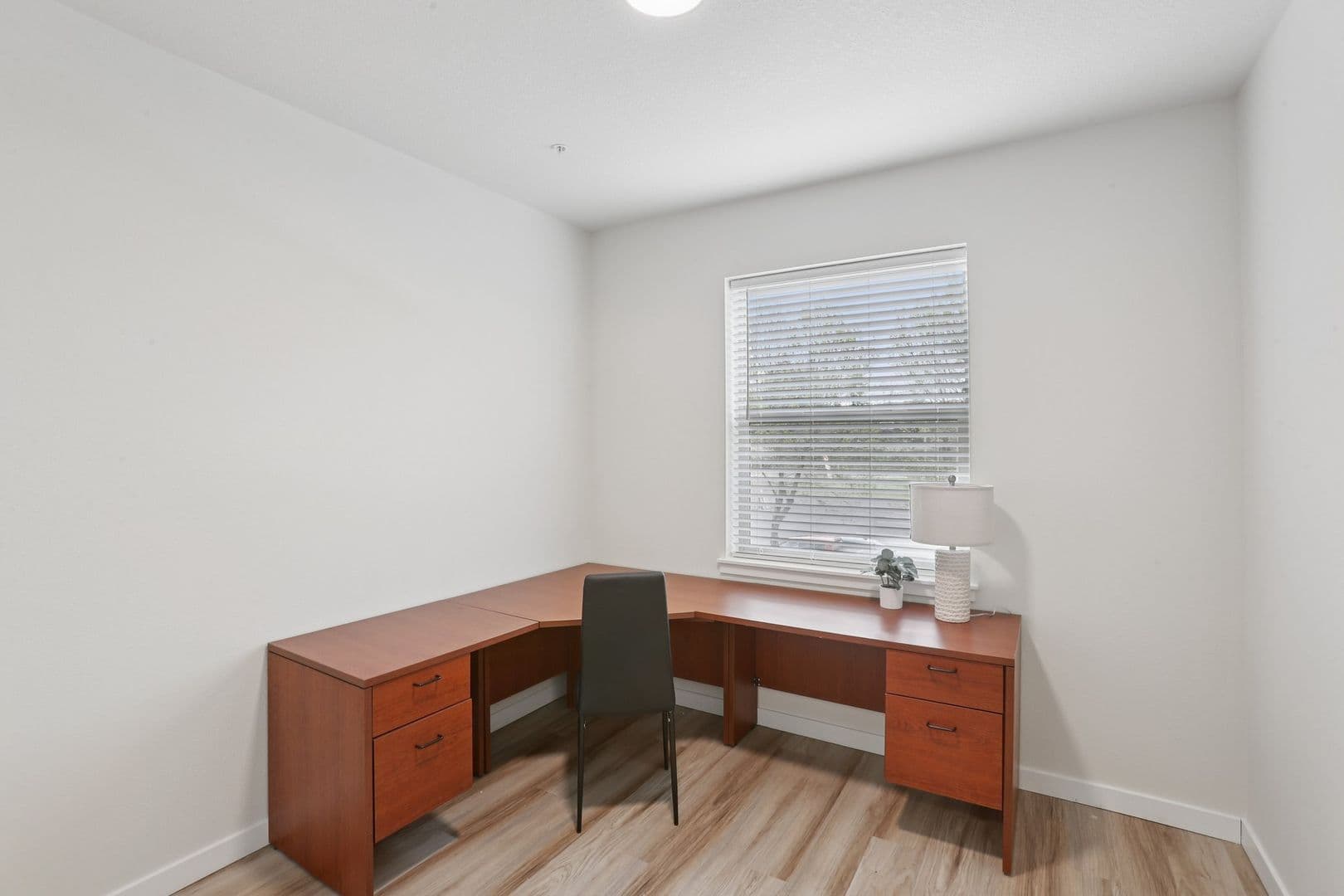 Salem Apartment: 5775 Commercial St Se
