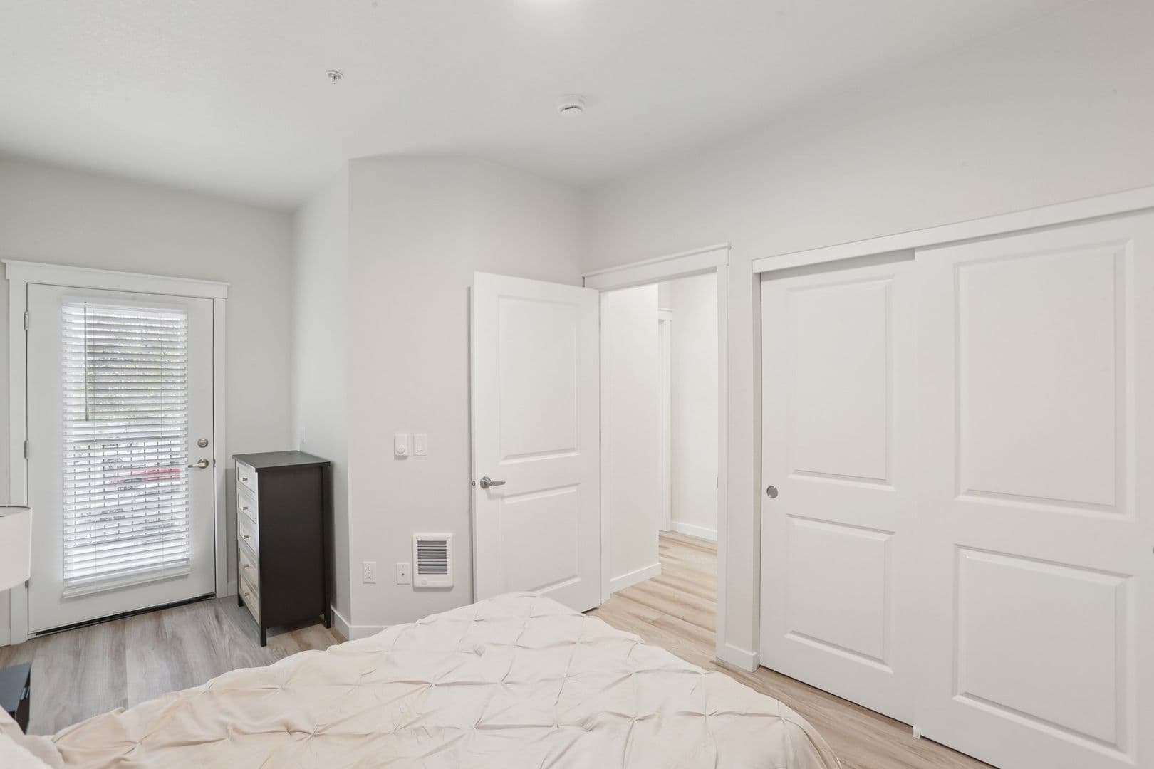 Salem Apartment: 5775 Commercial St Se