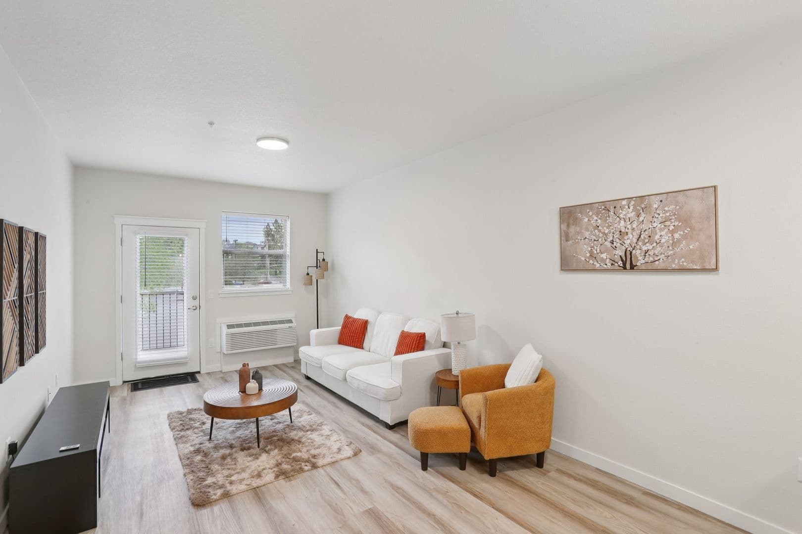 Salem Apartment: 5775 Commercial St Se