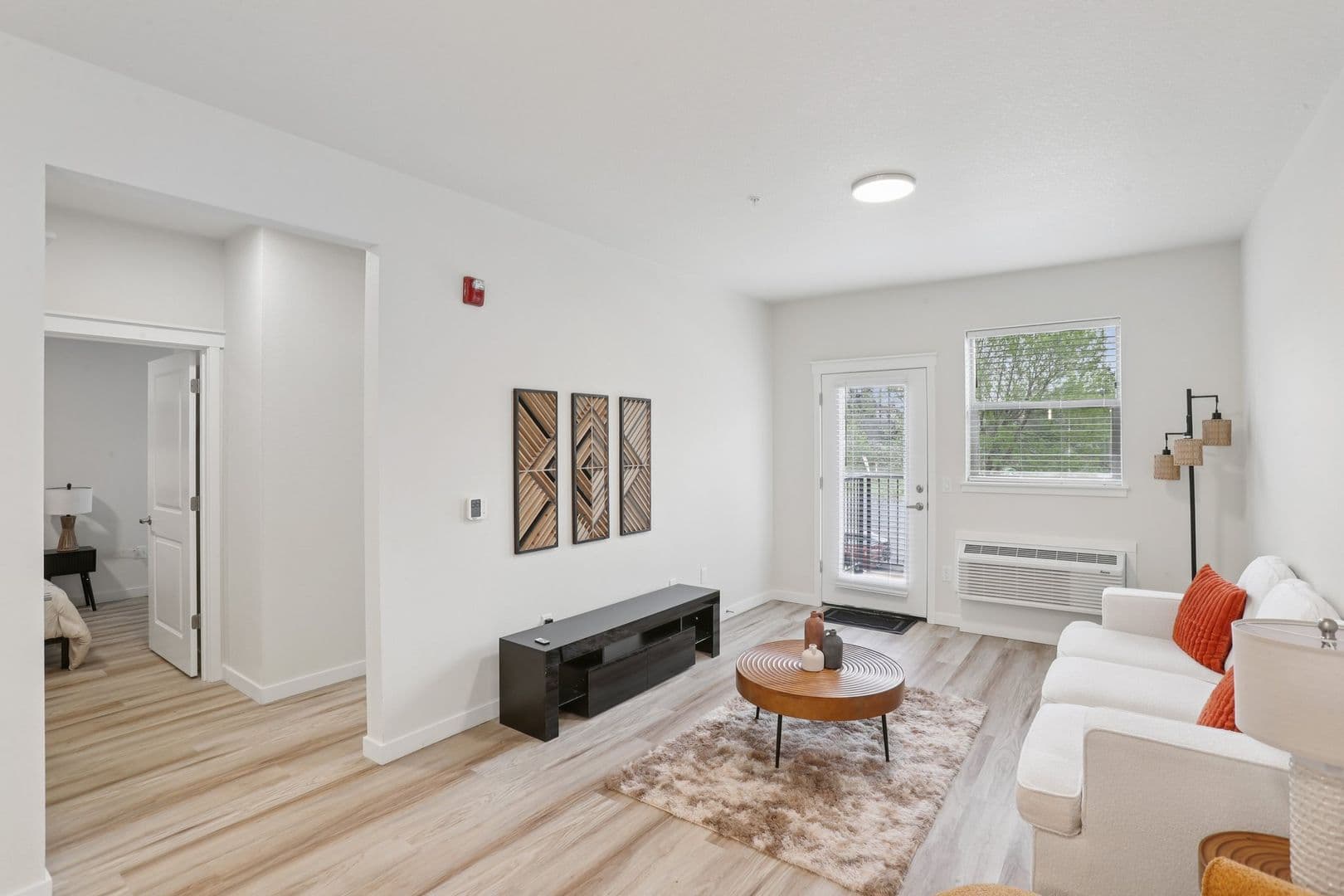 Salem Apartment: 5775 Commercial St Se