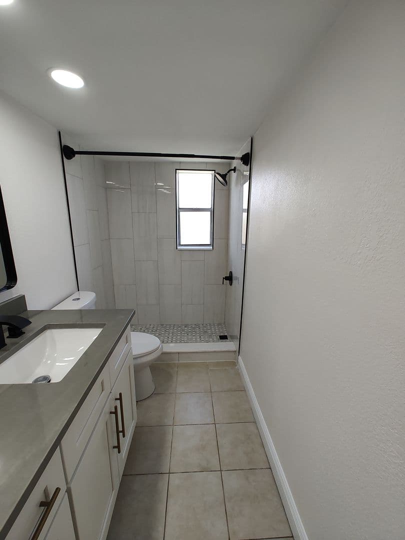 Treasure Island Townhome: 255 Capri Cir N