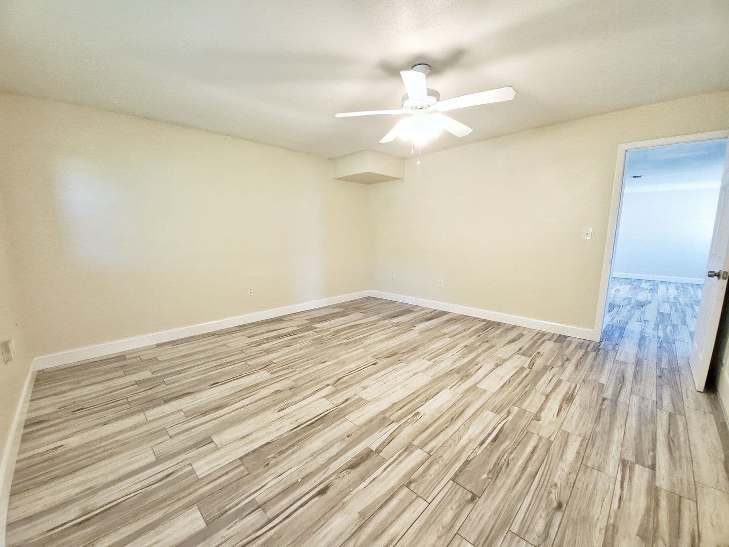St. Petersburg House: 2661 Columbus Way S