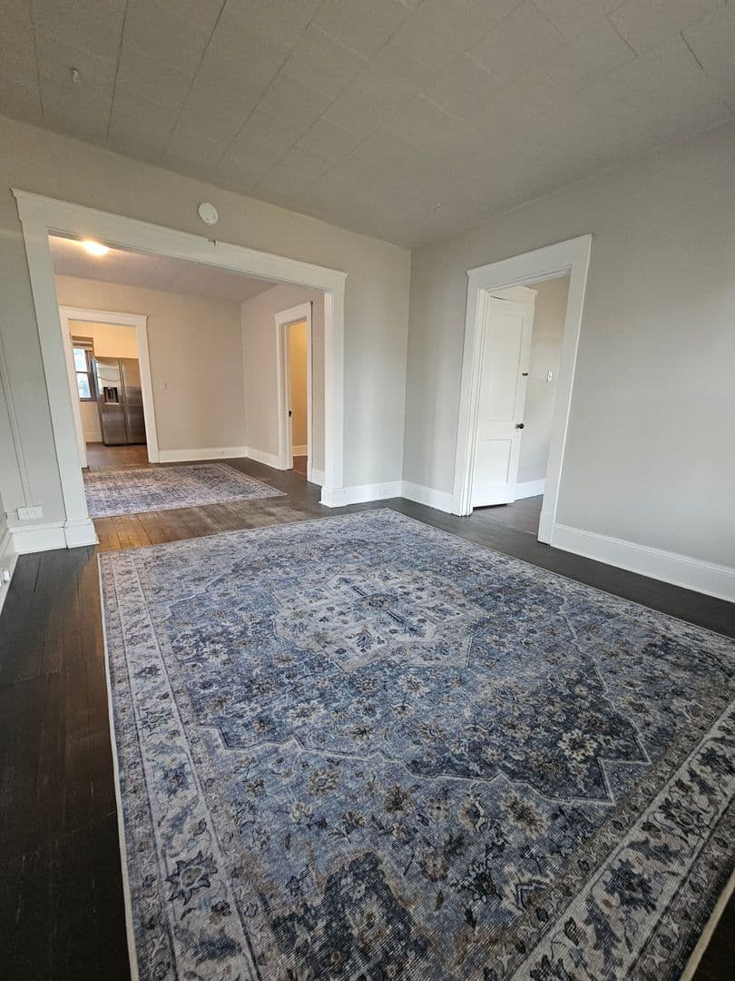 Cleveland Apartment: 3913 Henritze Ave