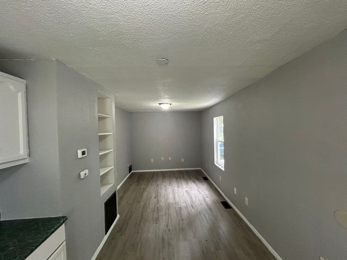 Lorain Apartment: 2344 East Ave