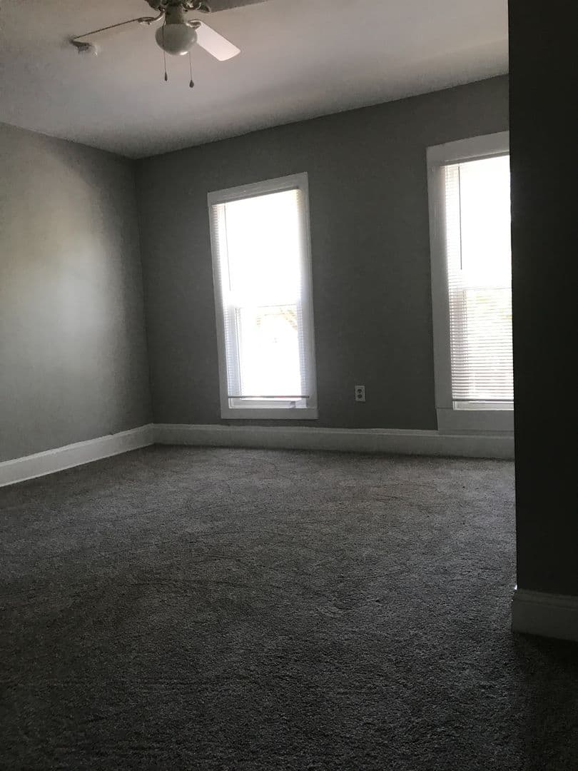 Columbus Apartment: 23 Barthman Ave