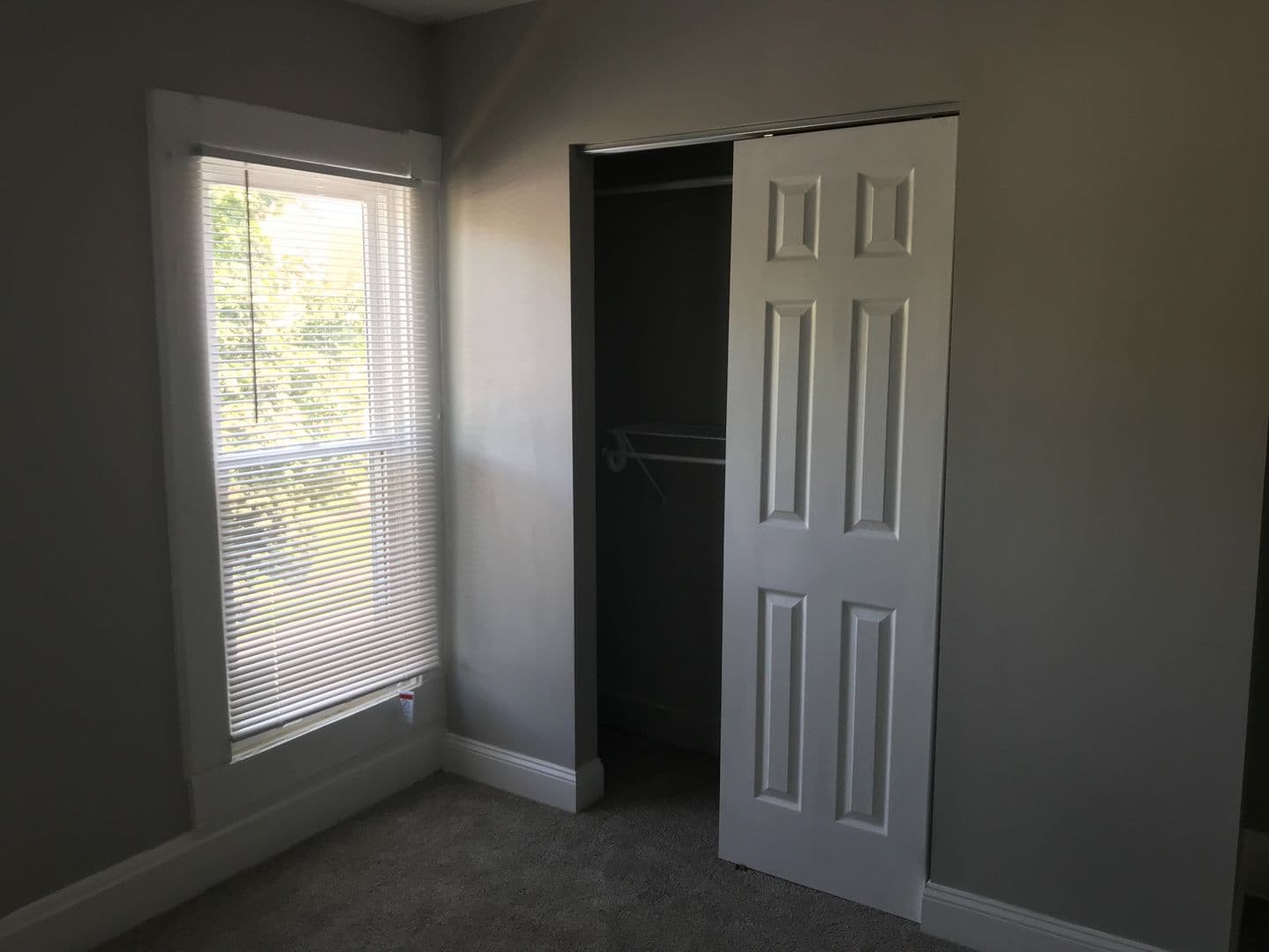Columbus Apartment: 23 Barthman Ave