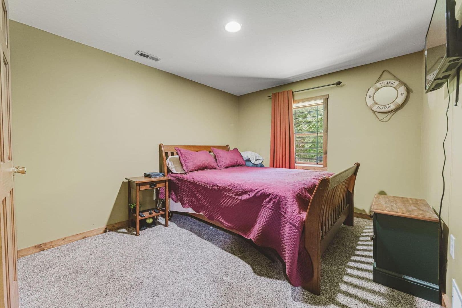 Buckeye Lake House: 153 Lighthouse Ln,