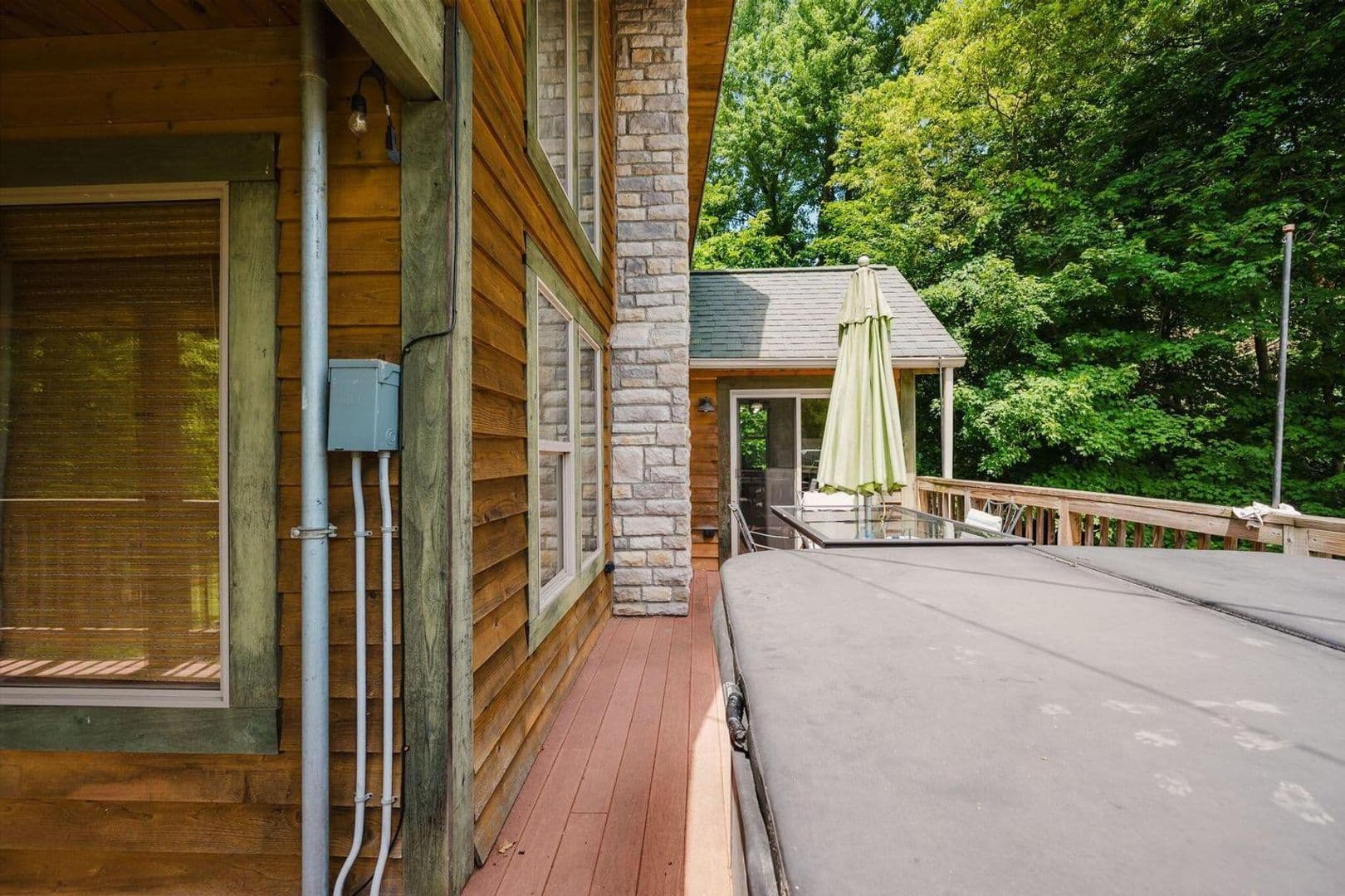 Buckeye Lake House: 153 Lighthouse Ln,