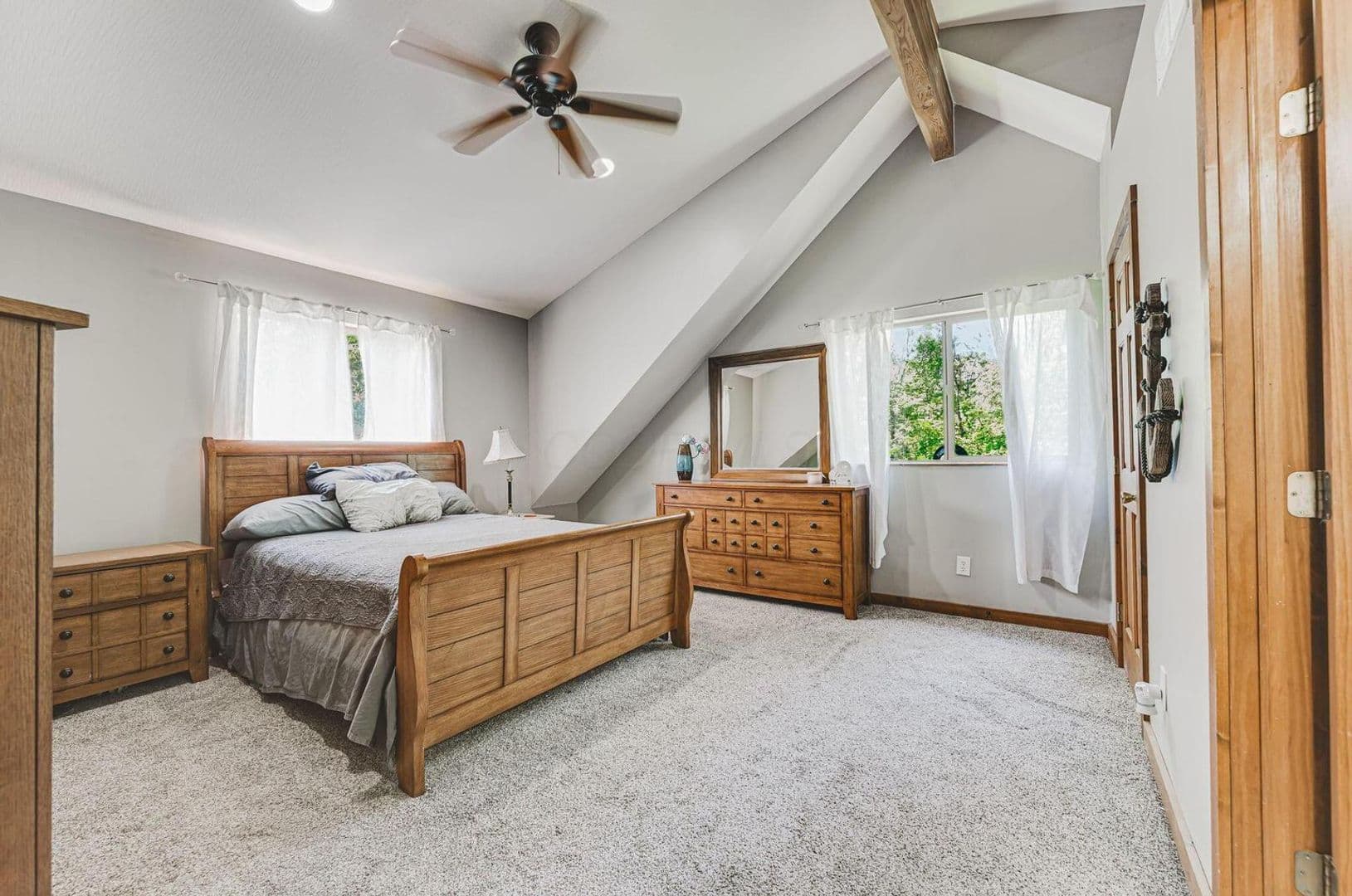 Buckeye Lake House: 153 Lighthouse Ln,
