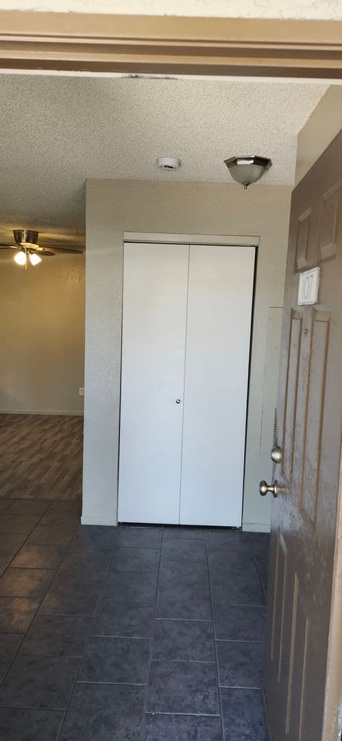 LAS VEGAS Apartment: 2780 E FLAMINGO RD