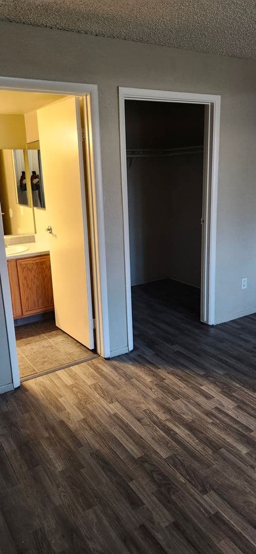 LAS VEGAS Apartment: 2780 E FLAMINGO RD