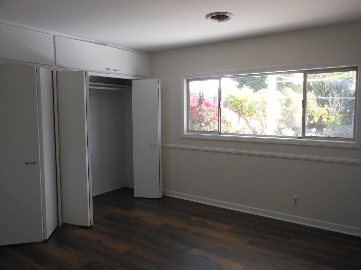 LOS ANGELES House: 8340 CHASE AVE