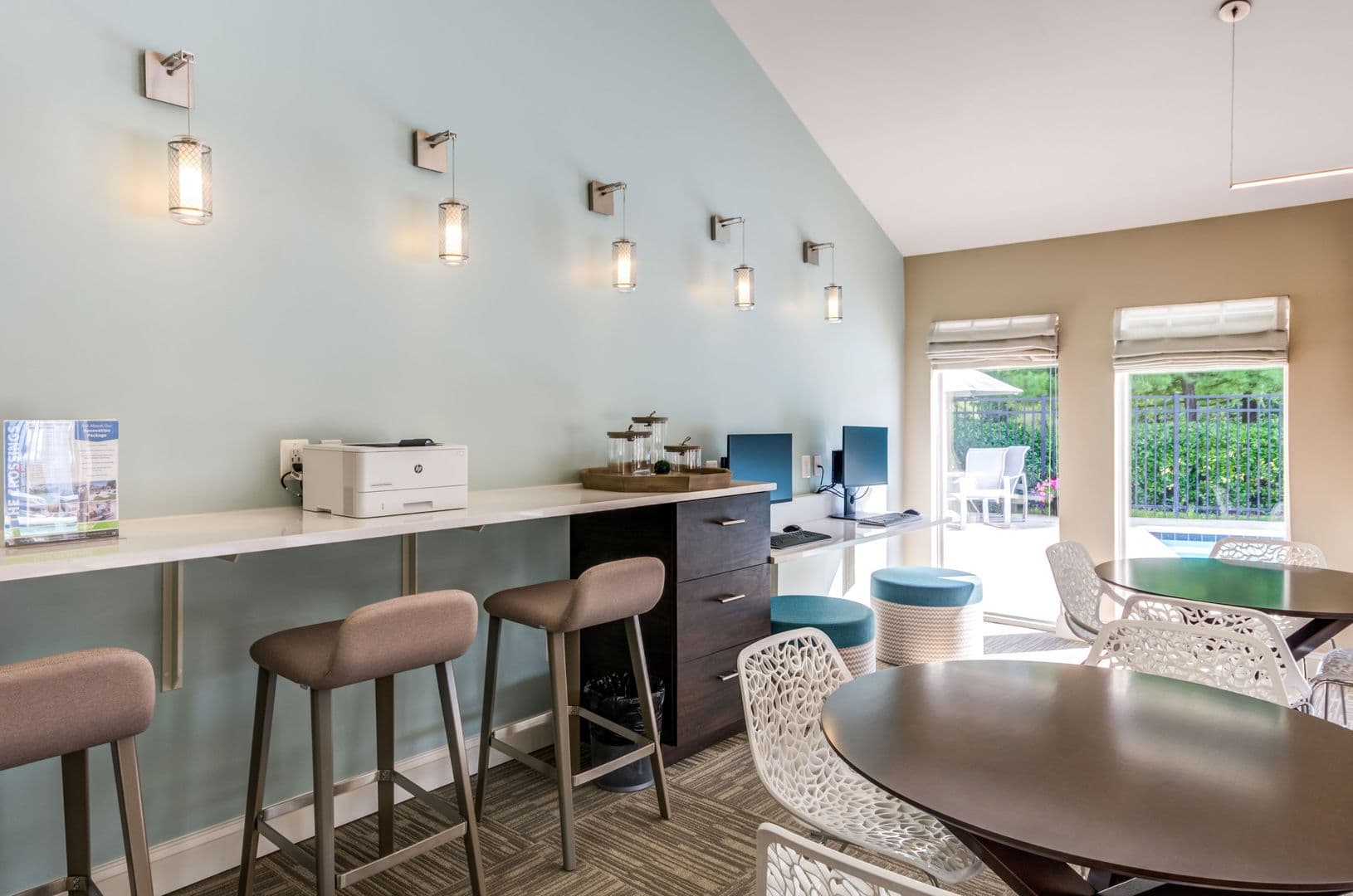 Perry Hall Apartment: 1 Lincoln Woods Way