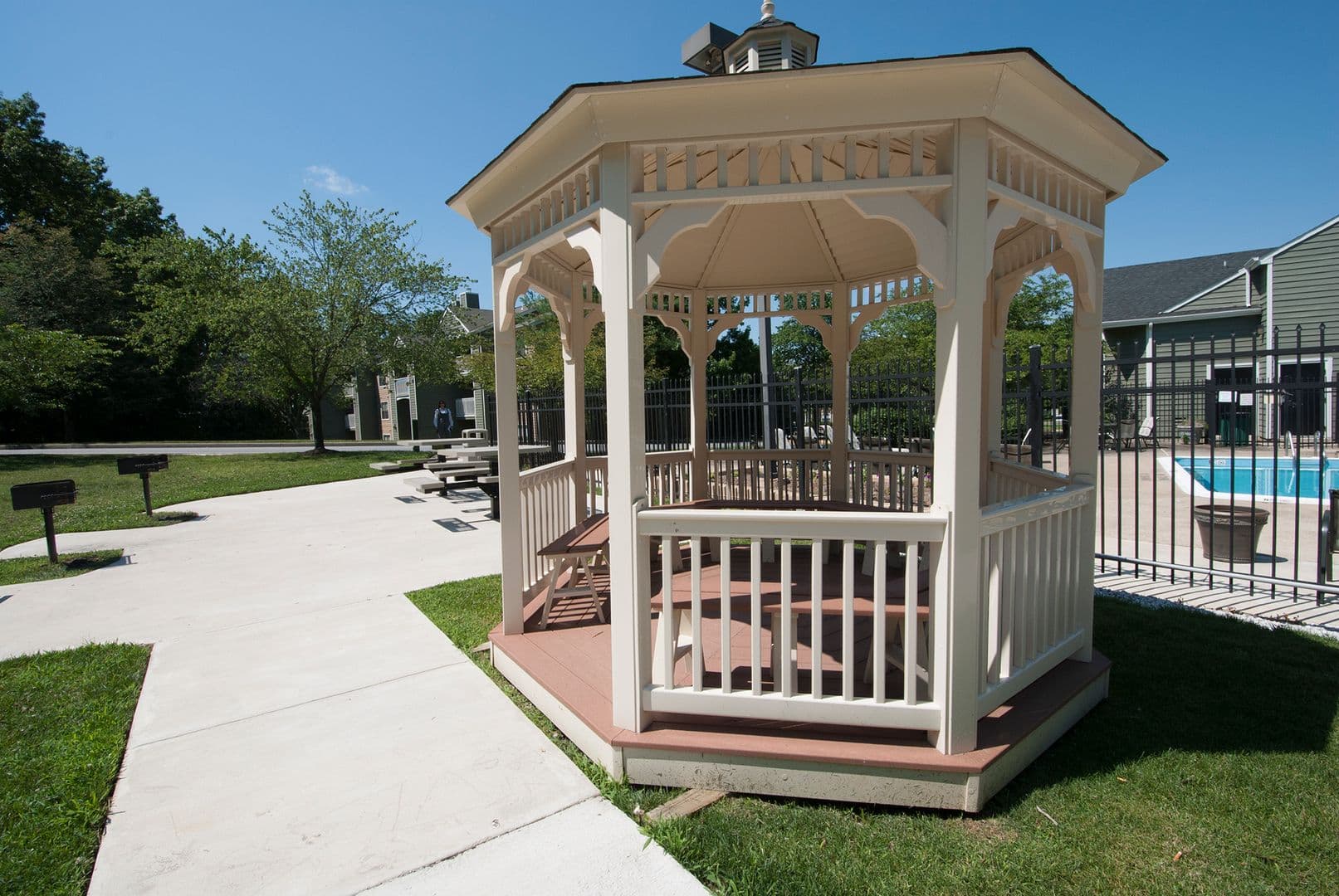 Perry Hall Apartment: 1 Lincoln Woods Way