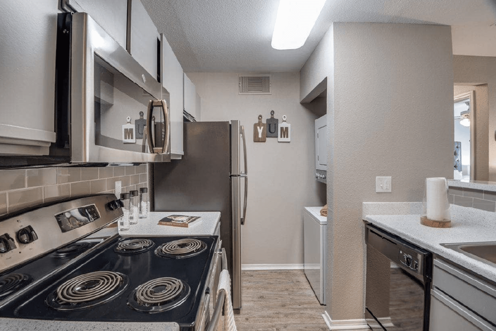 Tomball Apartment: 29807 Tomball Pkwy