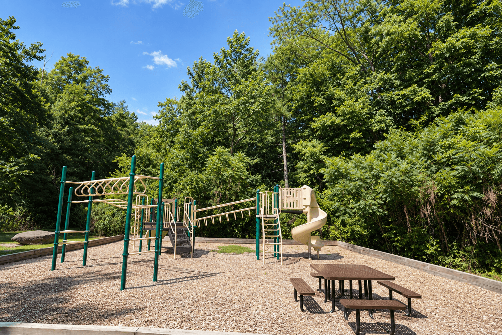 Middletown Apartment: 1 Dove Lane