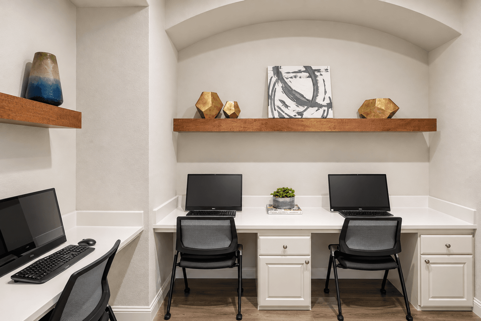Houston Apartment: 16350 Ella Blvd