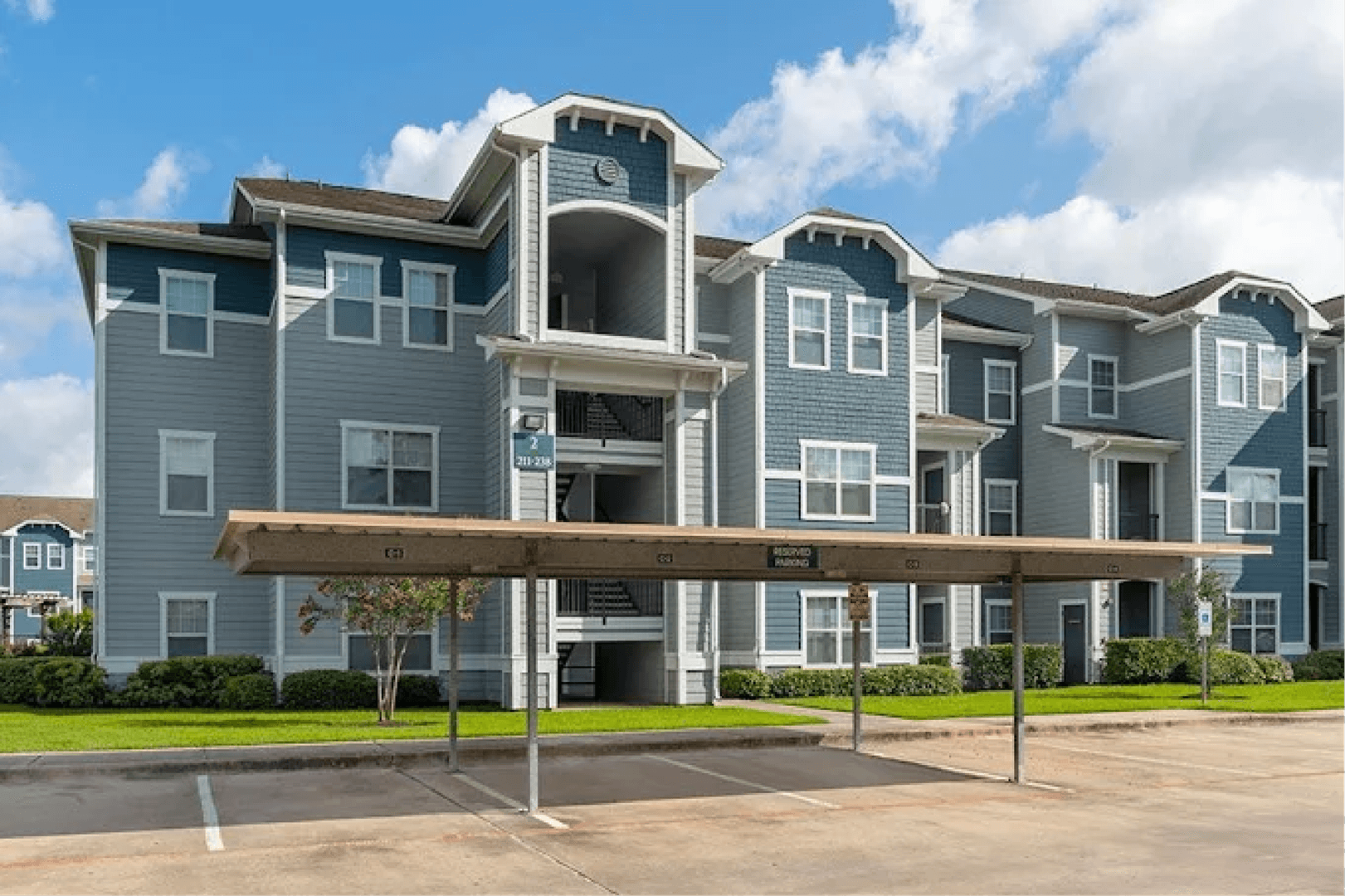 Houston Apartment: 16350 Ella Blvd
