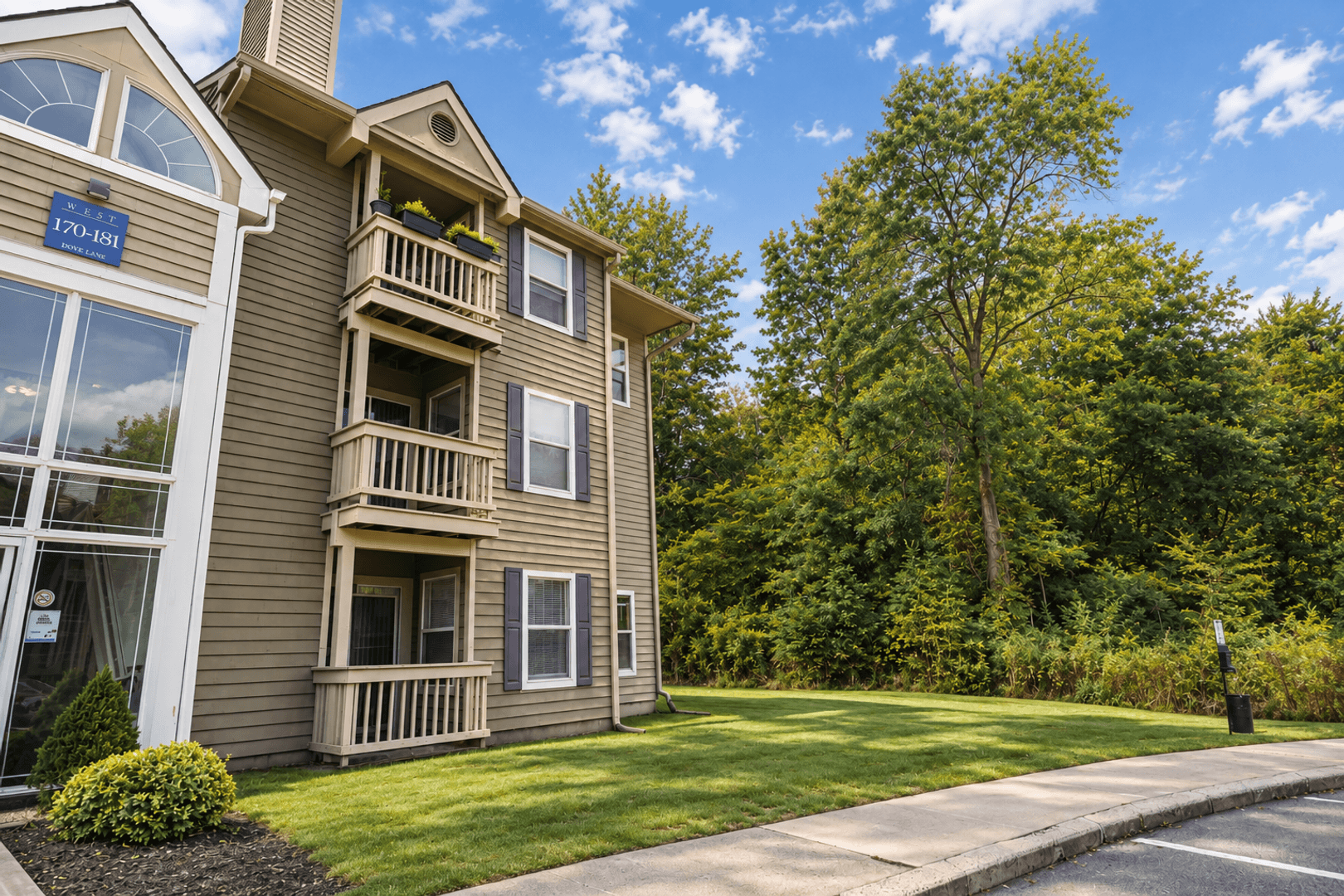 Middletown Apartment: 5 Town Colony Drive