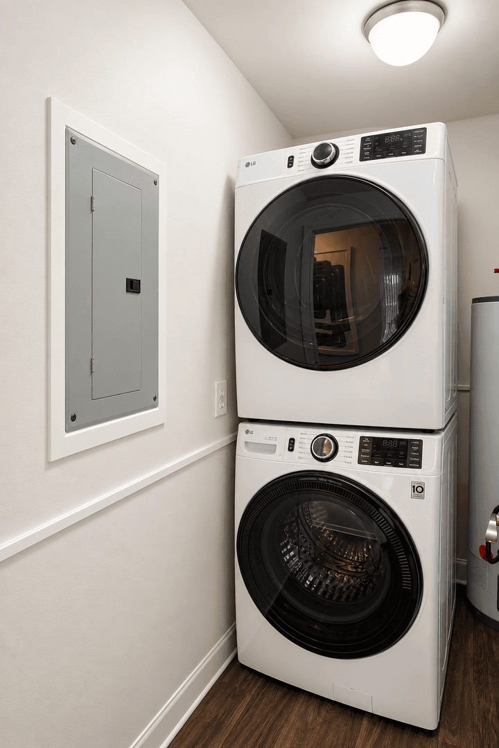 Middletown Apartment: 72 Forest Glen Circle