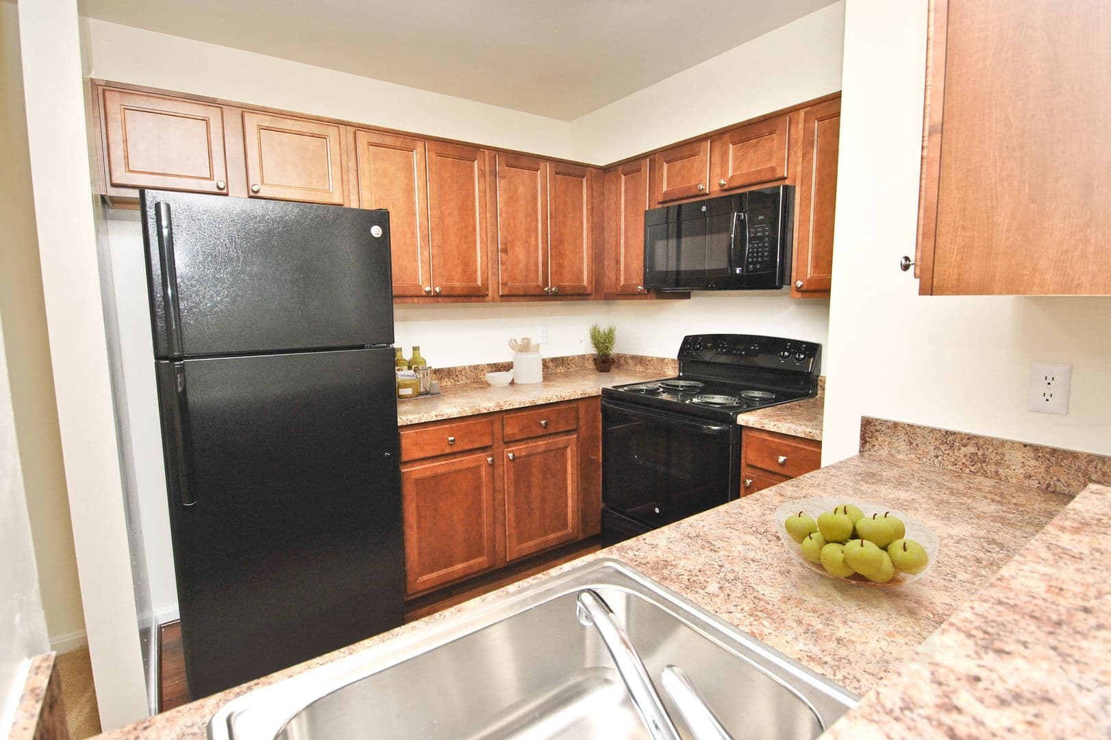 Perry Hall Apartment: 1 Lincoln Woods Way
