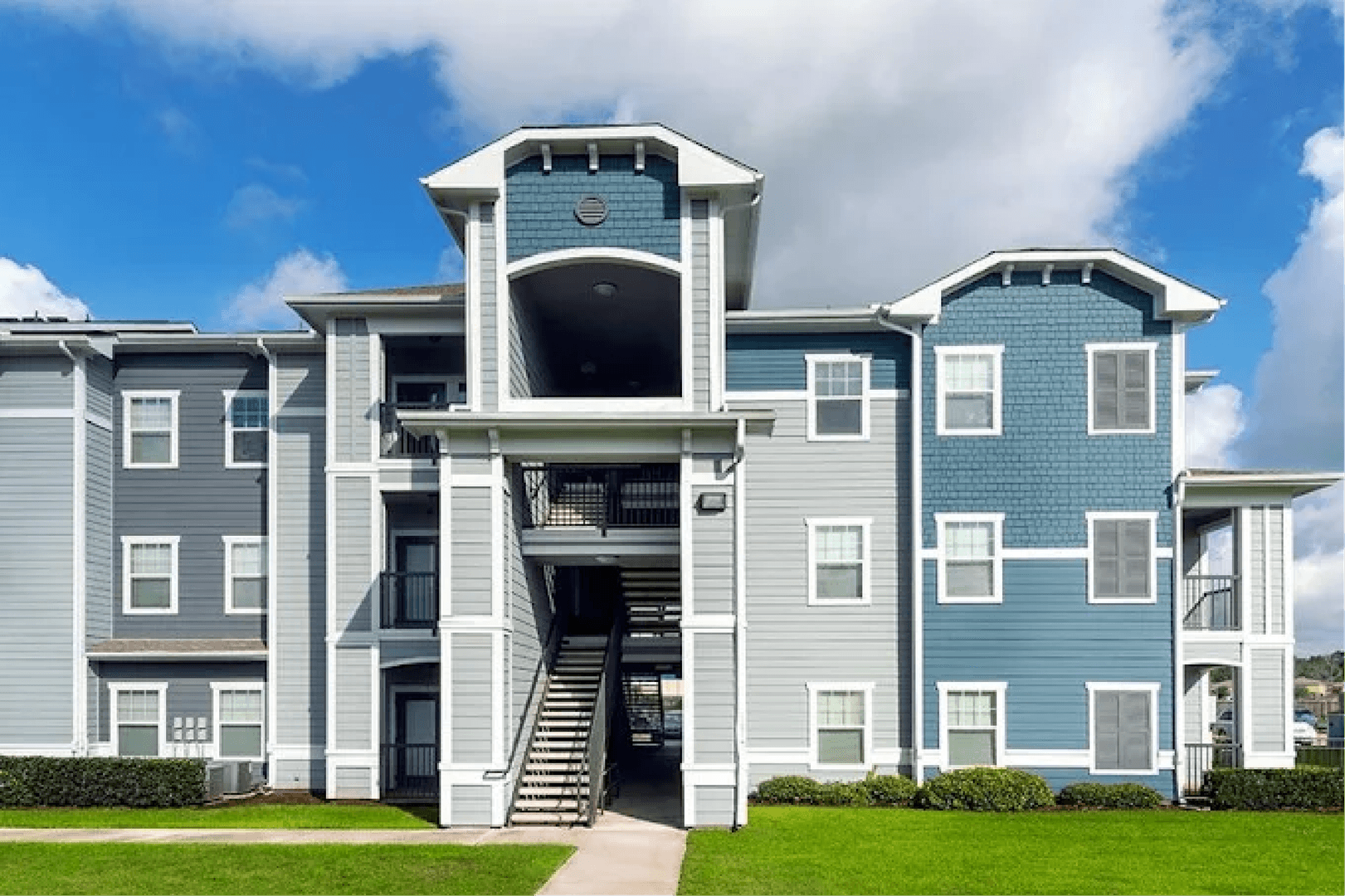 Houston Apartment: 16350 Ella Blvd
