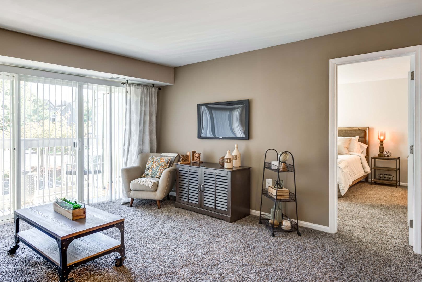 Perry Hall Apartment: 1 Lincoln Woods Way