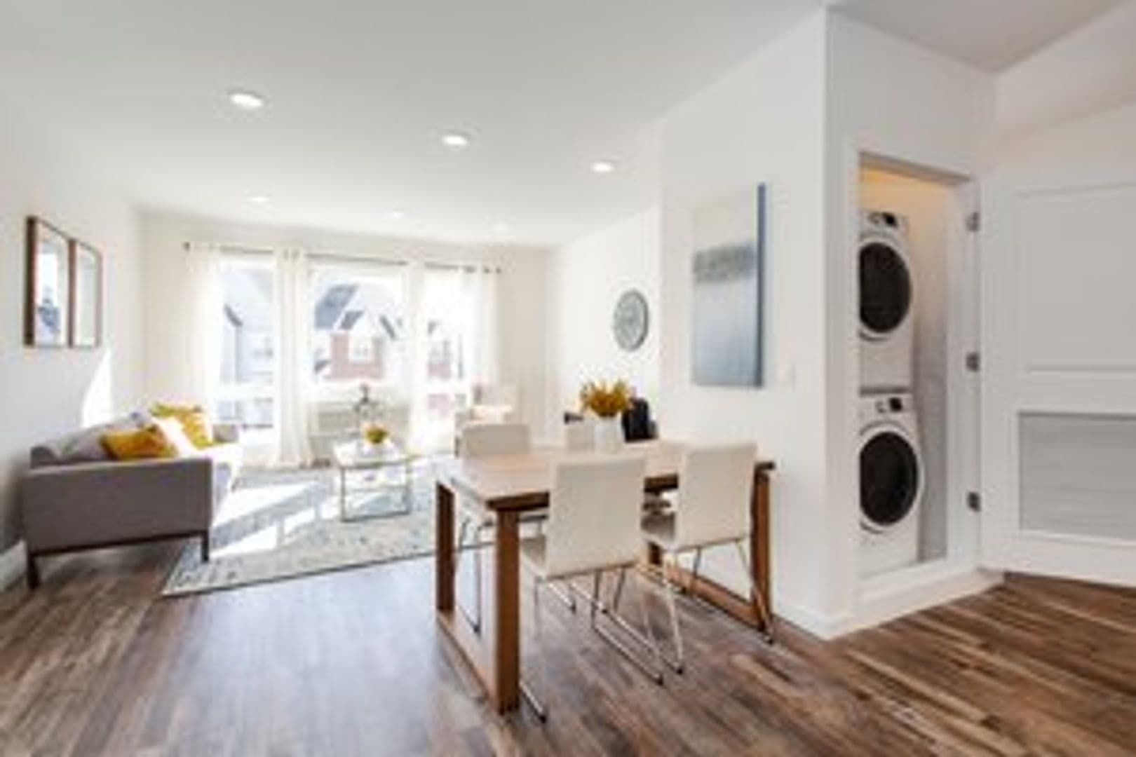 Carteret Apartment: 180 Roosevelt Ave.