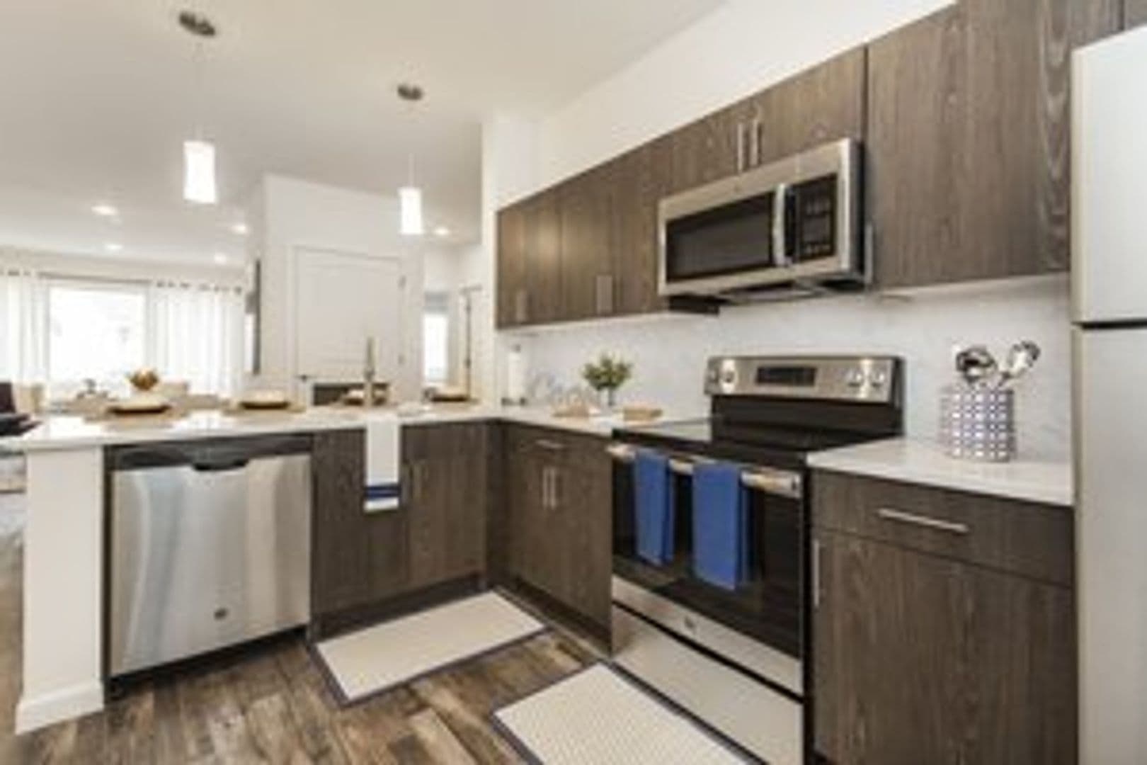 Carteret Apartment: 180 Roosevelt Ave.