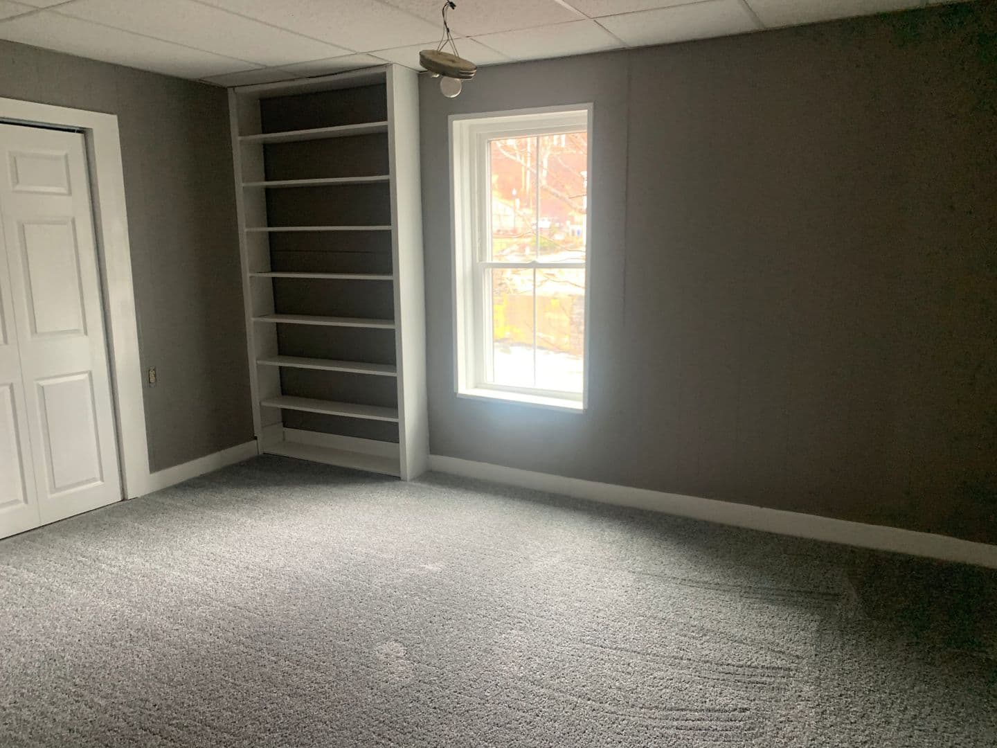 Springfield Apartment: 11 Park St