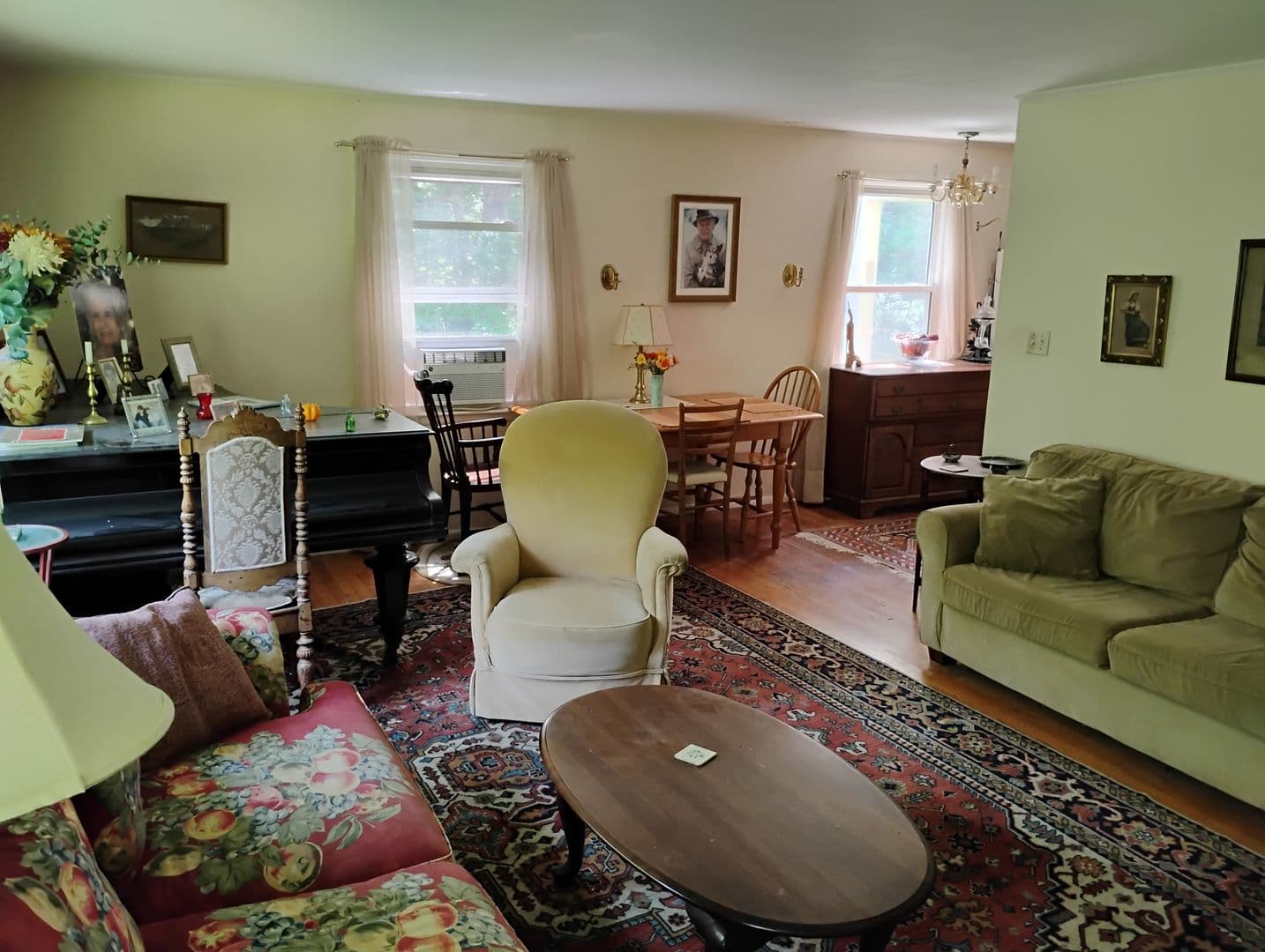 Thetford House: 200 Garey Rd