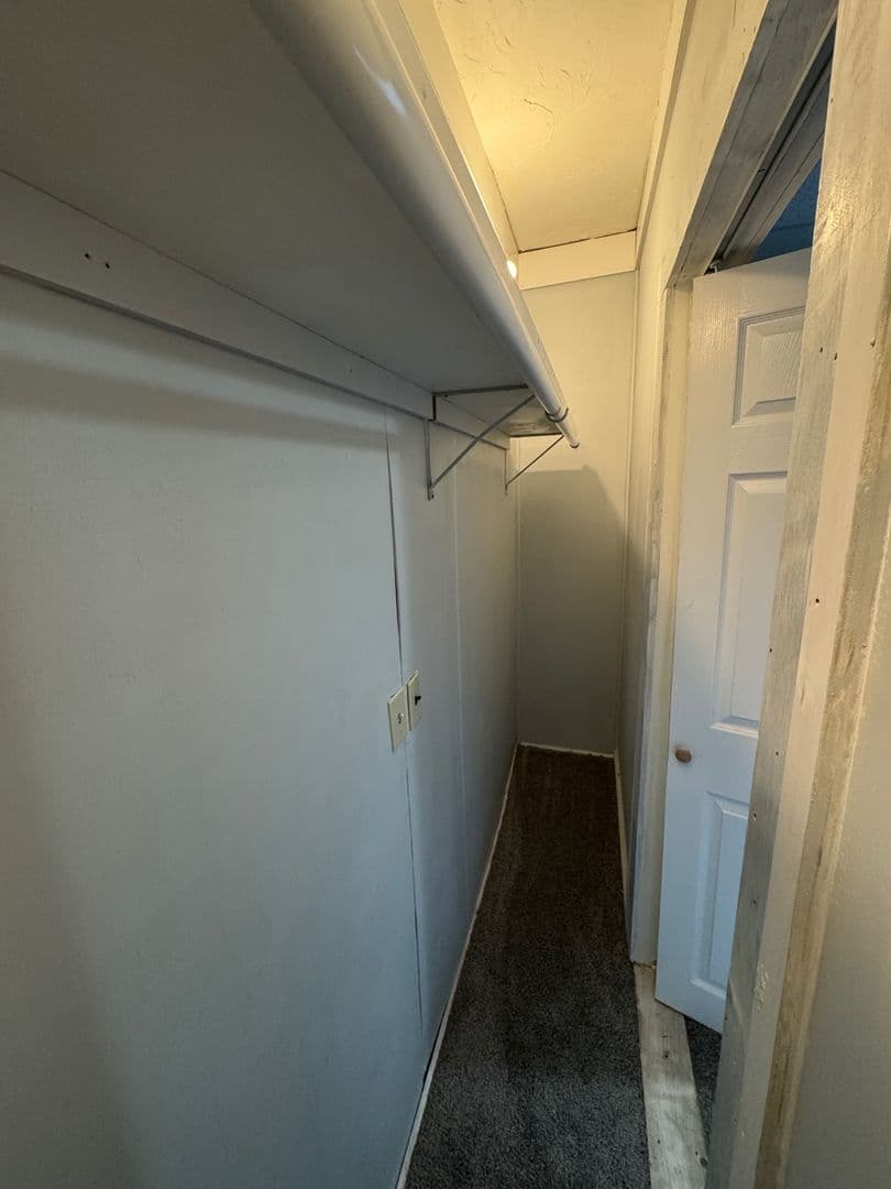 Springfield Apartment: 11 Park St