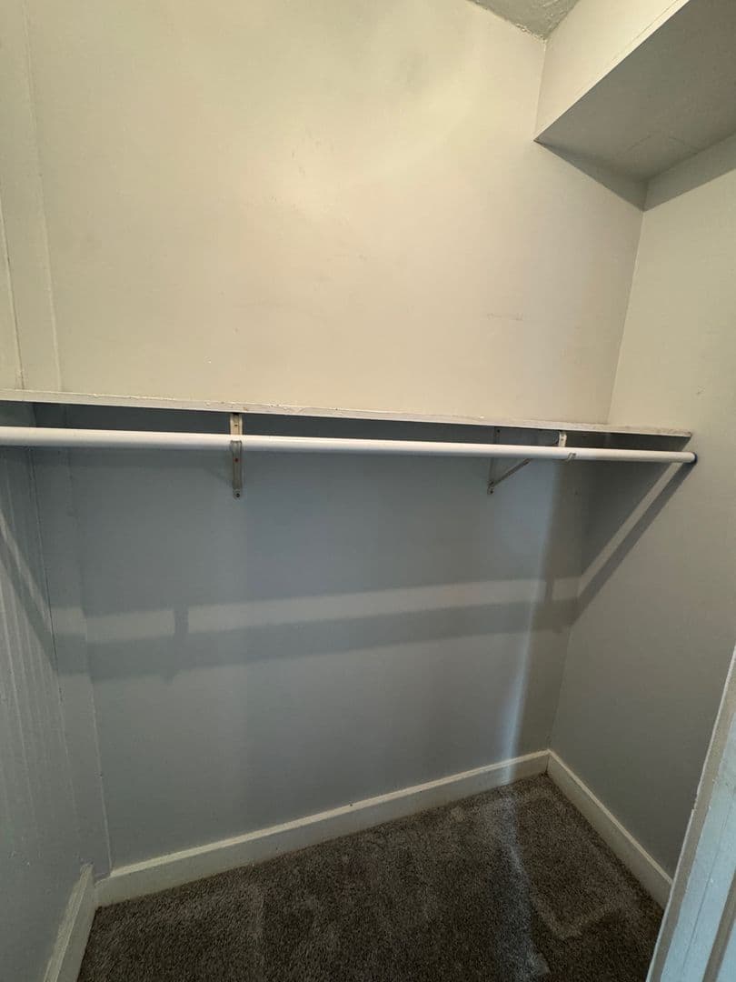 Springfield Apartment: 11 Park St