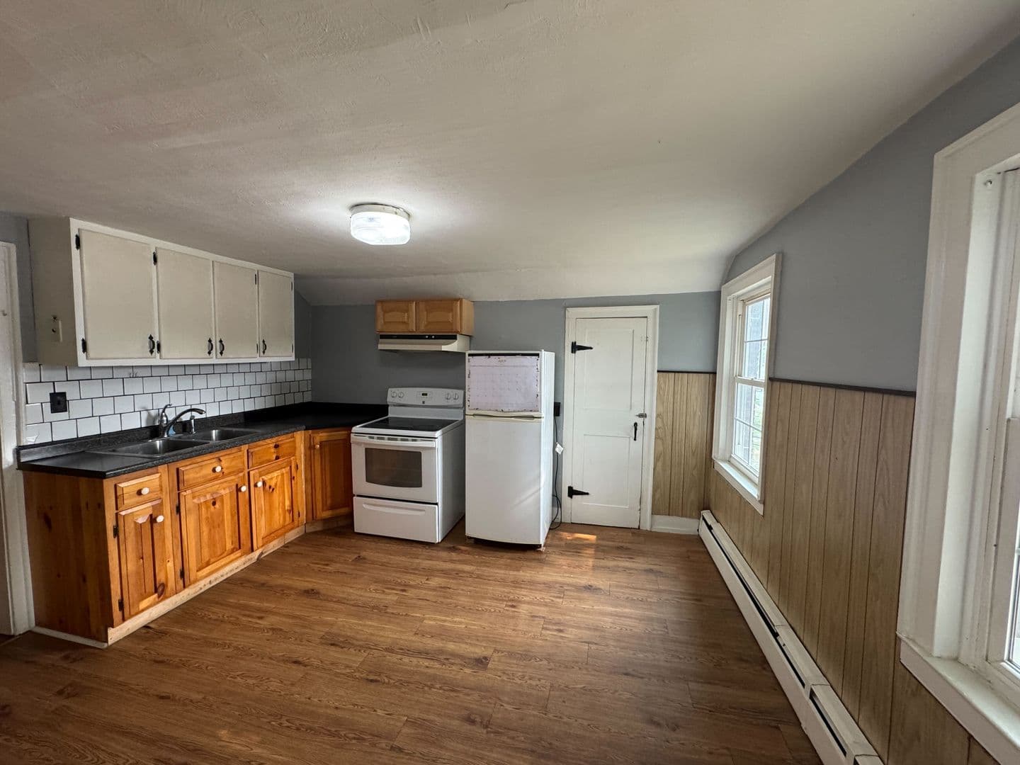 Newport Apartment: 96 South Main St.