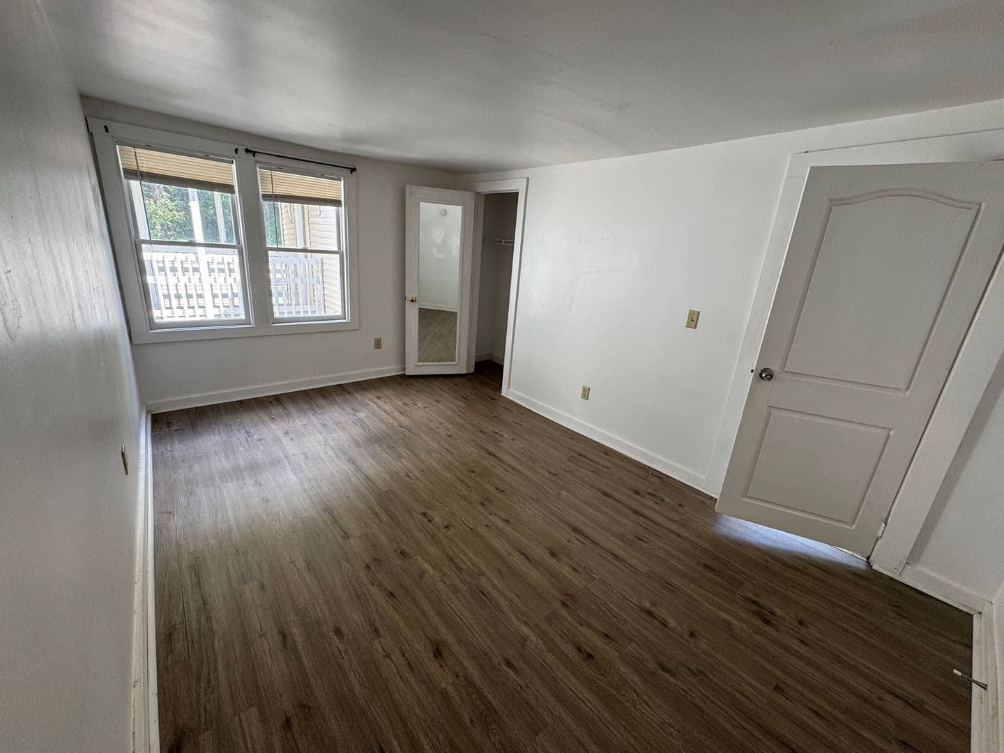 Springfield Apartment: 120 Main St