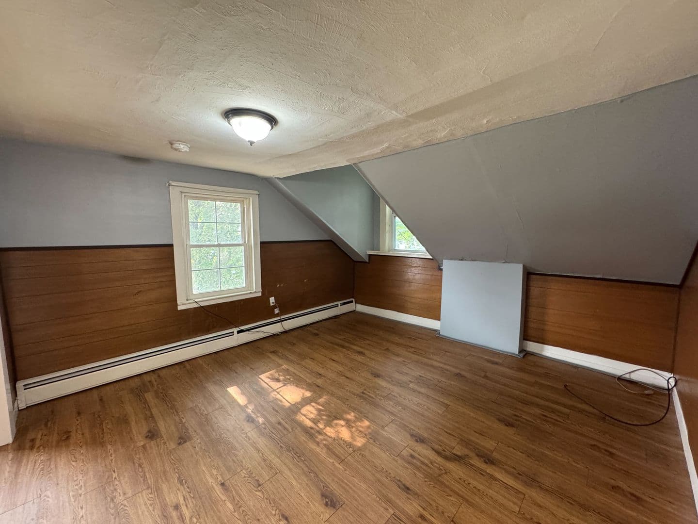 Newport Apartment: 96 South Main St.