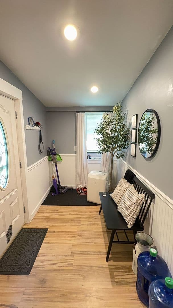 Windsor House: 69 Belknap Lane