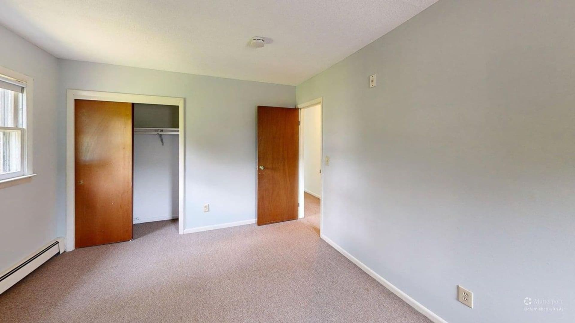 Springfield Apartment: 382-384 River St