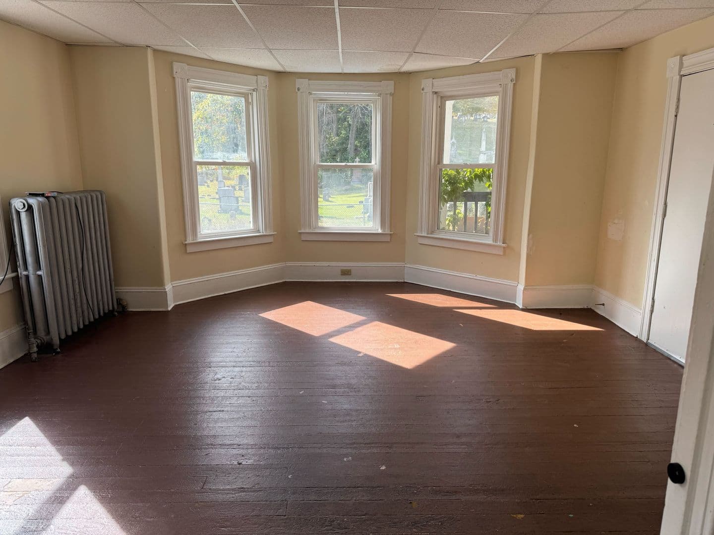 Bellows Falls Apartment: 5 West St