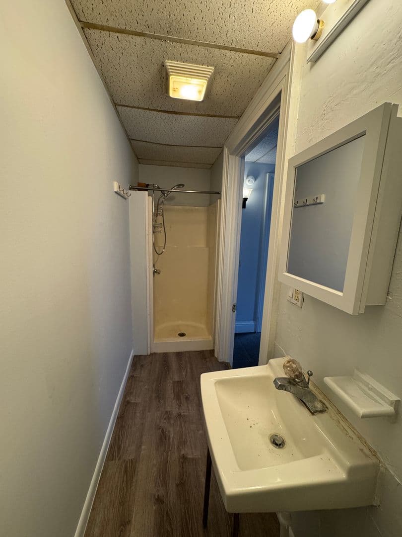 Windsor Apartment: 63 Main Street