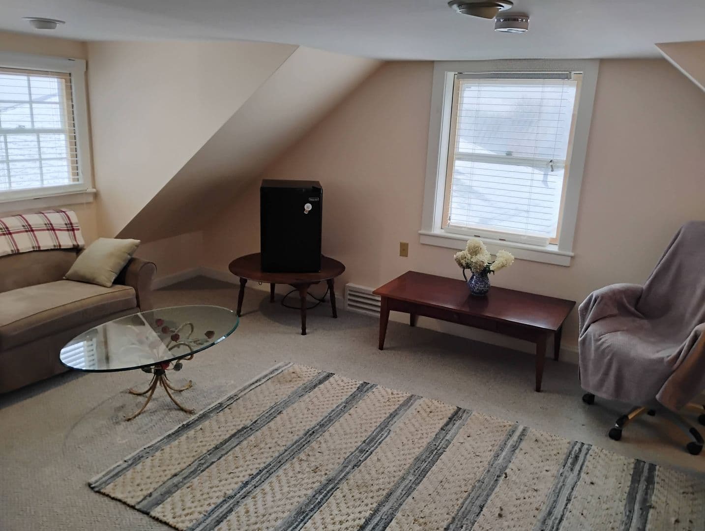Norwich Apartment: 873 Bragg Hill