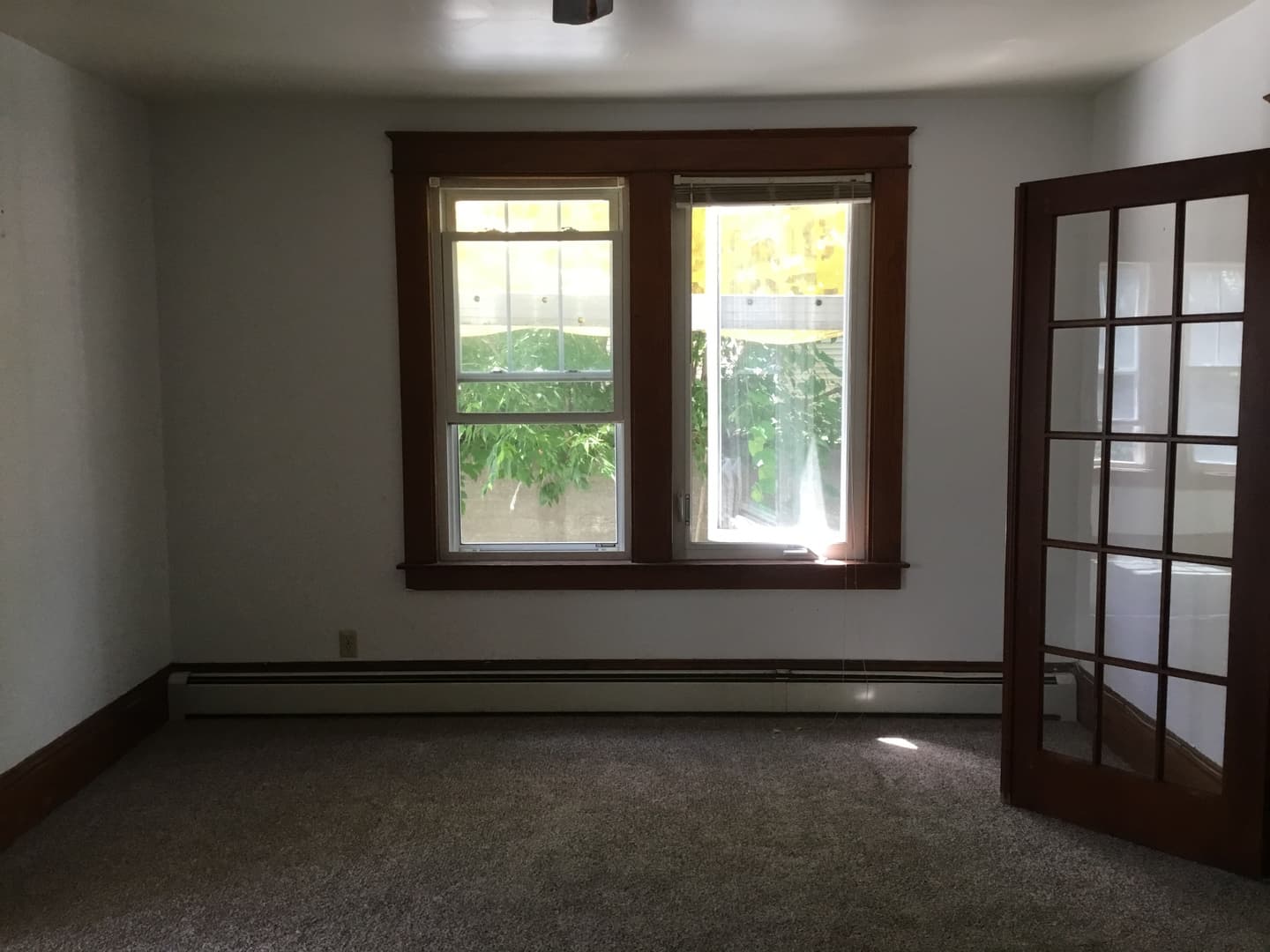 Windsor Apartment: 5 River St