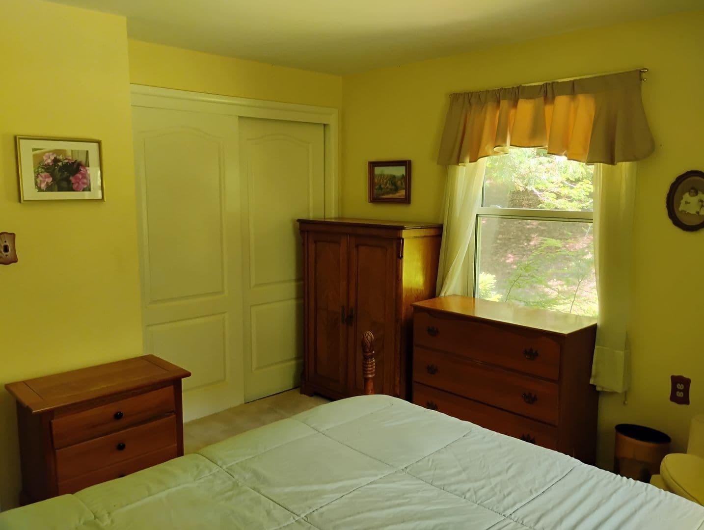 Thetford House: 200 Garey Rd