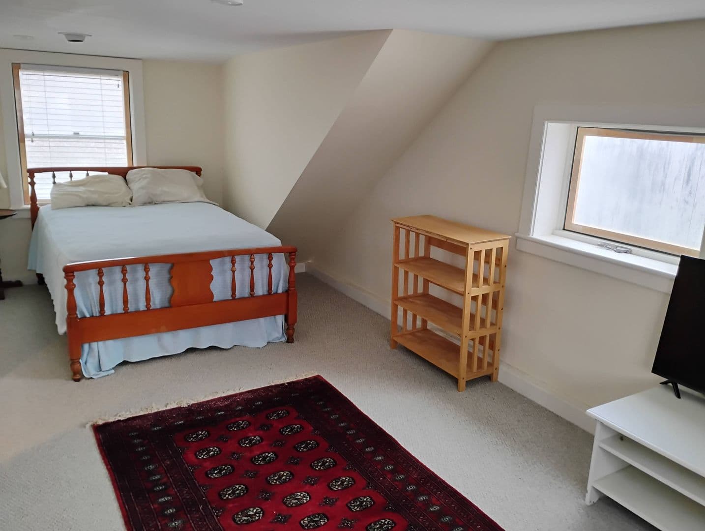 Norwich Apartment: 873 Bragg Hill