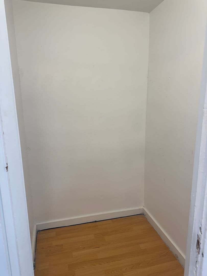 Springfield Apartment: 120 Main St