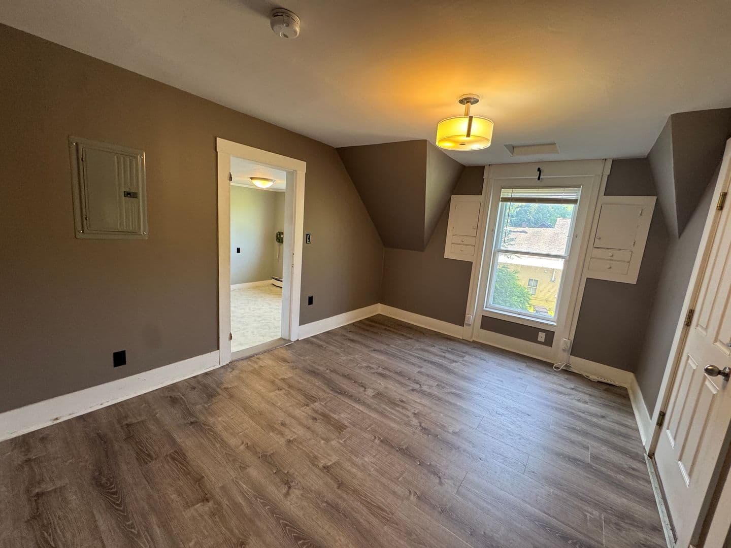 Springfield Apartment: 51-53 Pleasant St