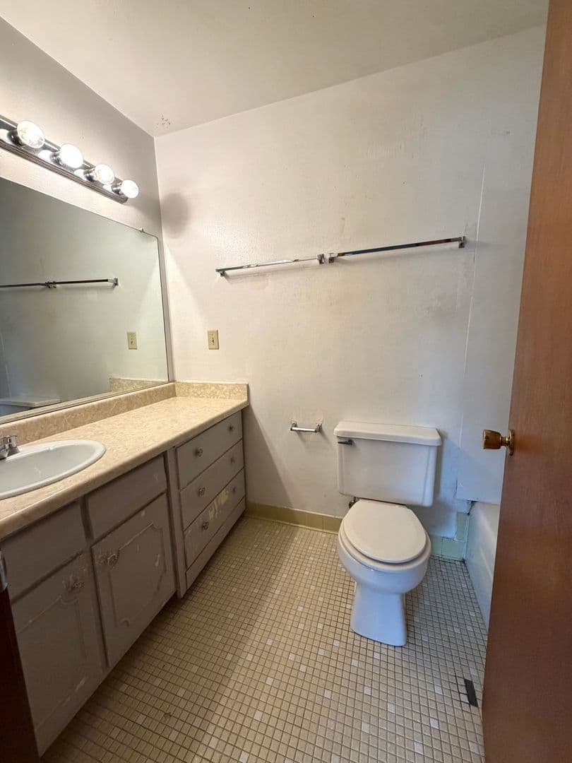 Appleton Apartment: 1606-1612 N Mason St