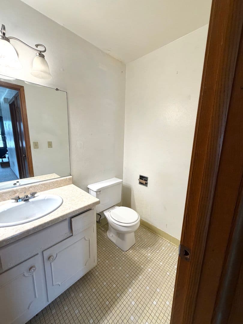 Appleton Apartment: 1606-1612 N Mason St