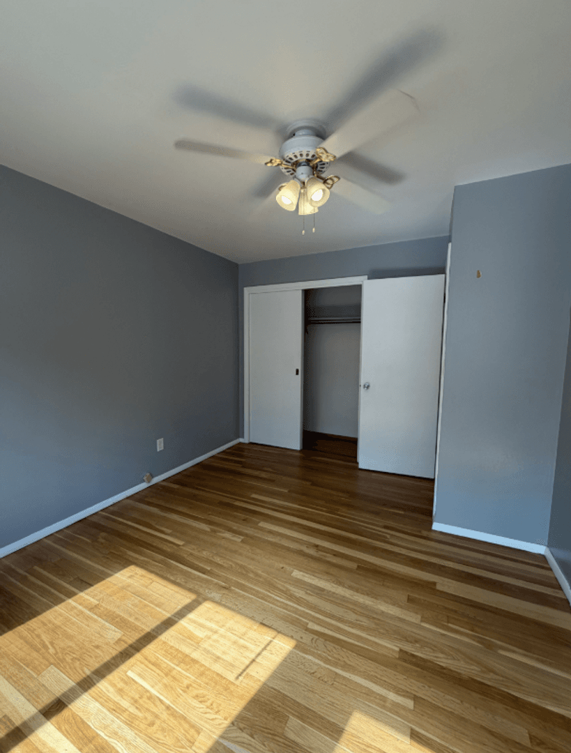 Appleton Apartment: 1001 S East St