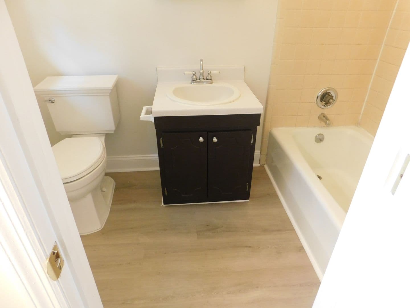 Laurinburg House: 1302 Dunbar Drive